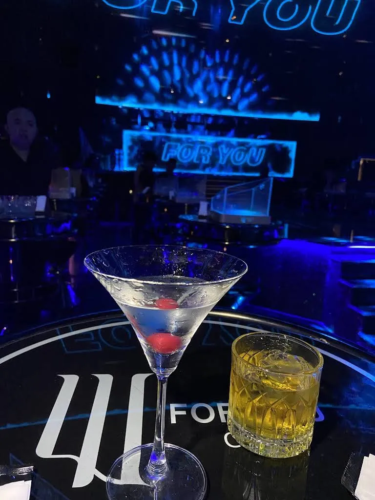 칵테일과 맥주 한잔
