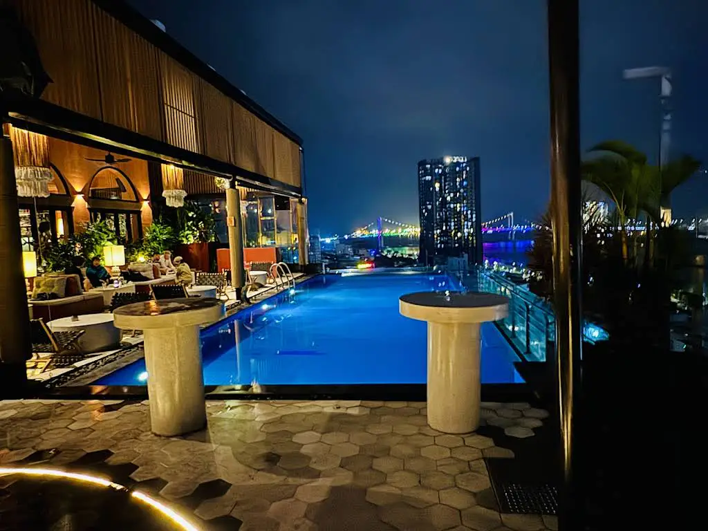 집시 루프탑 레스토랑 앤 바 Gypsy Rooftop Restaurant & Bar